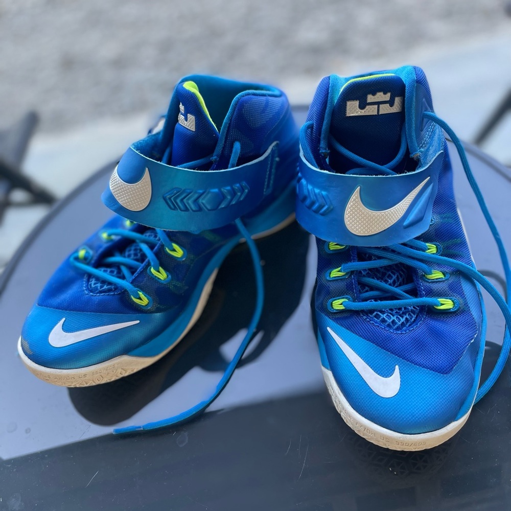 Nike electric blue neon green high top Velcro athletic shoes sz youth 6.5